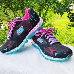 Sketchers Air Tennis Shoes